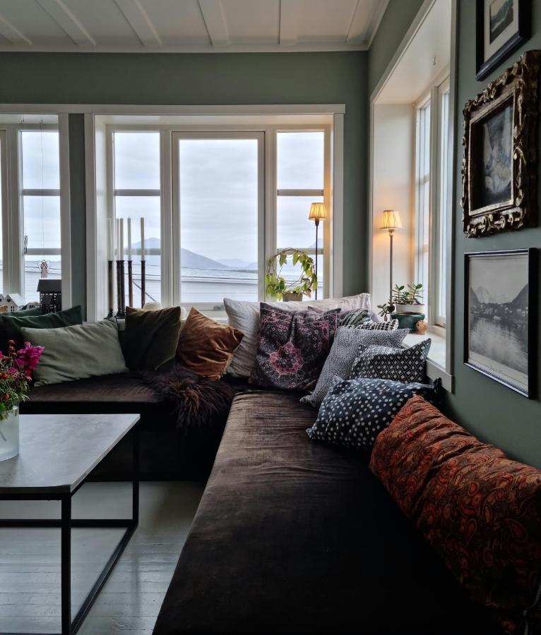 Koselig Leilighet Midt I Sentrum Appartement Skjervoy Buitenkant foto