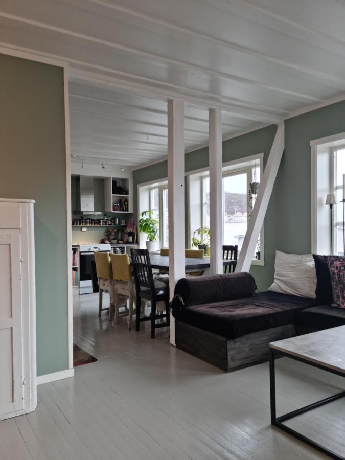 Koselig Leilighet Midt I Sentrum Appartement Skjervoy Buitenkant foto